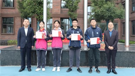 這一刻，你們閃耀郡園｜郡華學(xué)校微周刊（10.26—10.31）
