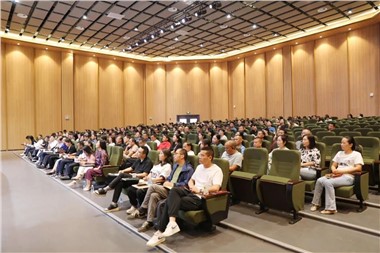 創(chuàng)建高品質(zhì)名校 用心成就郡華學(xué)子|2023年教師集中培訓(xùn)系列一