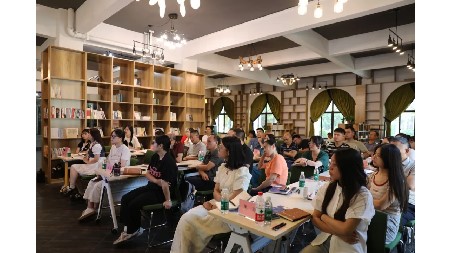 揚帆逐萬里，凝心創(chuàng)未來丨岳陽市郡華學校2024年新入職教師培訓（一）